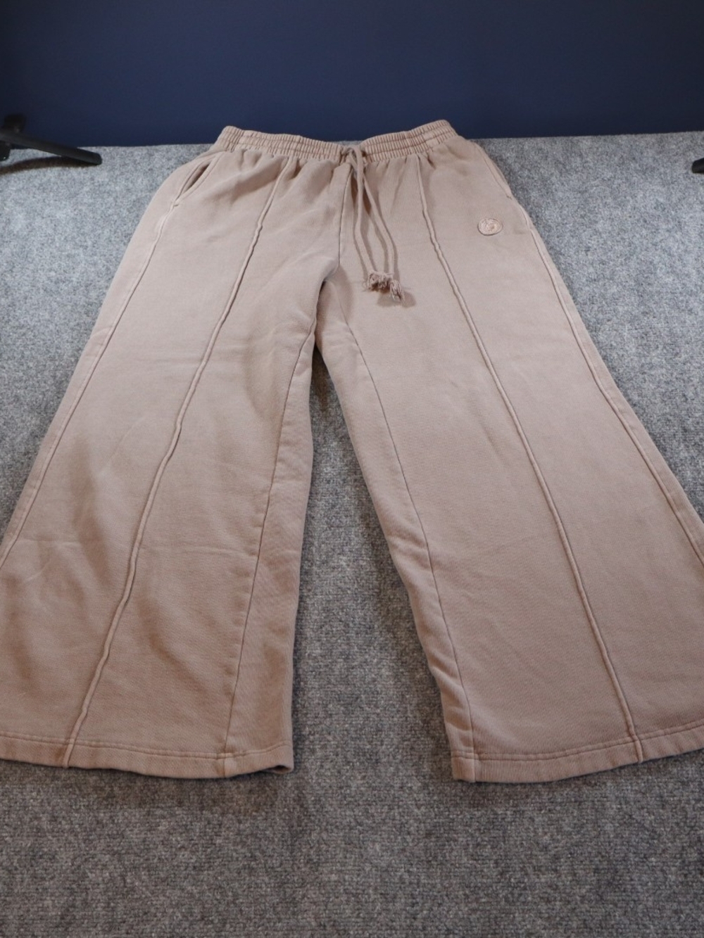 PINK Victoria’s Secret Taupe Wide Leg Lounge Pants Womens Drawstring Sweatpants